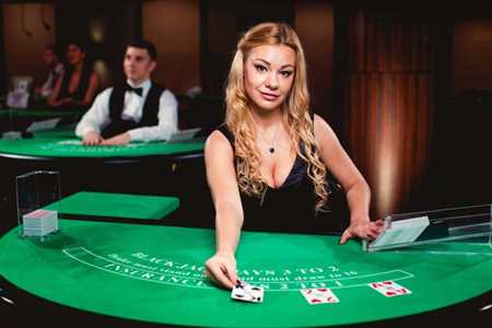 Experience the Thrill of Real Casino with 32 Cards Live Game at Parimatch!