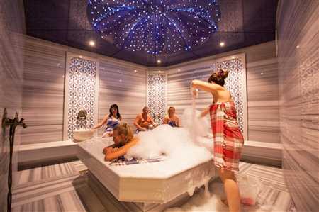 Experience Ultimate Relaxation and Entertainment at Our Spa, Fitness Centre, Hot Tub, Sauna, Massage, Hammam, and Casino