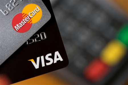 Exploring Alternative Payment Options: Visa Electron and Maestro vs. Visa and MasterCard