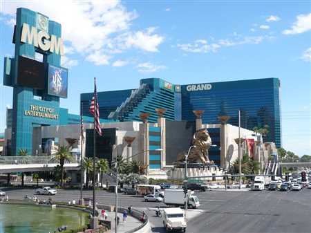 MGM Grand Hotel Casino Lights Up as a Heart Amid Las Vegas Strip Shutdown