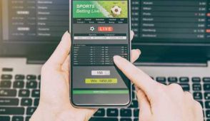 Top Betting Sites for Sports and Darts Premier League Night Ten in Manchester