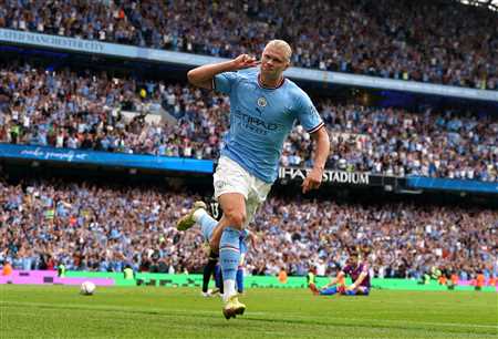 Palace Box: Vlahovic's Twin Haaland Shines in Euro 2024 Despite 1-0 Italy Defeat | Brighton Hove Albion vs Manchester City Live Online