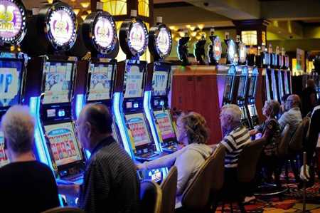 Top Casinos with Slot Machines near Venice Beach Point, FL 33446: Seminole Casino Coconut Creek, Casino @ Dania Beach, Lake Worth Beach