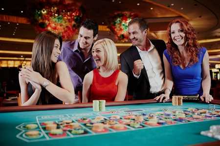 Understanding the Risks of Online Slots: Avoid Addiction and Financial Losses by Choosing Licensed, Fair Play Casinos